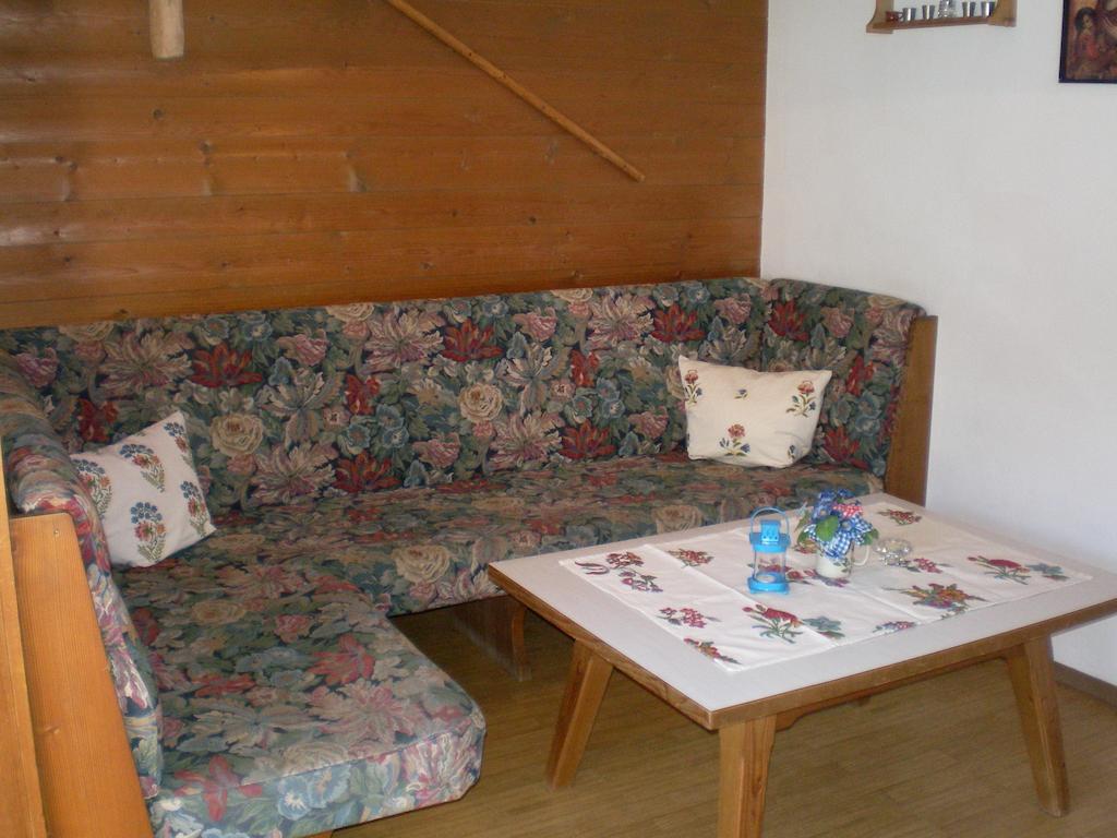 Apartmán Haus Bergfried Trins Pokoj fotografie